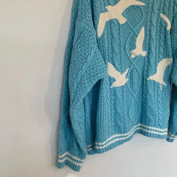 Taylor Swift 1989 Blue Cardigan with White Trim Size M/L Tayor - Picture 7 of 12